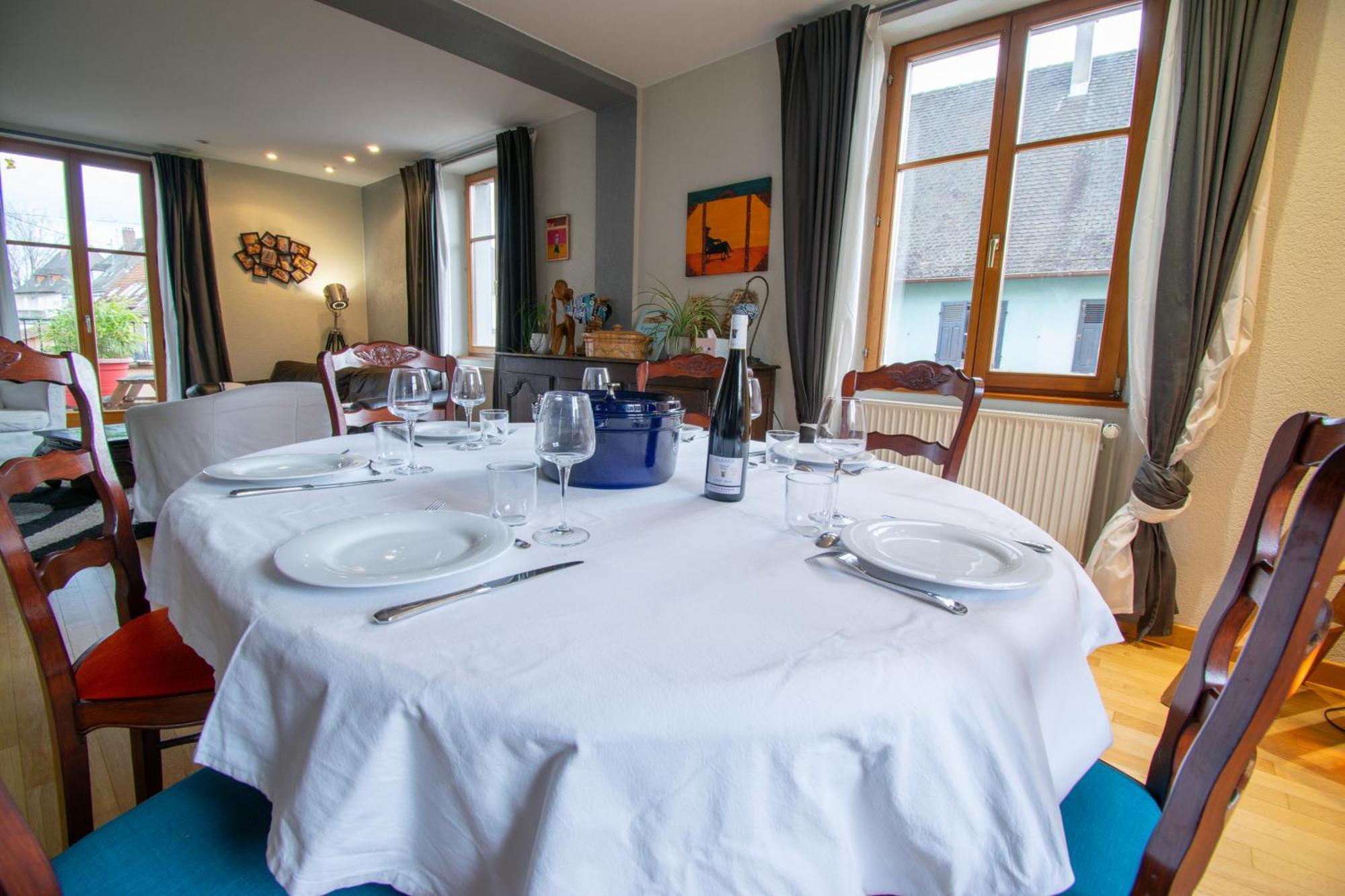 De La Tour Des Fripons. Holiday home