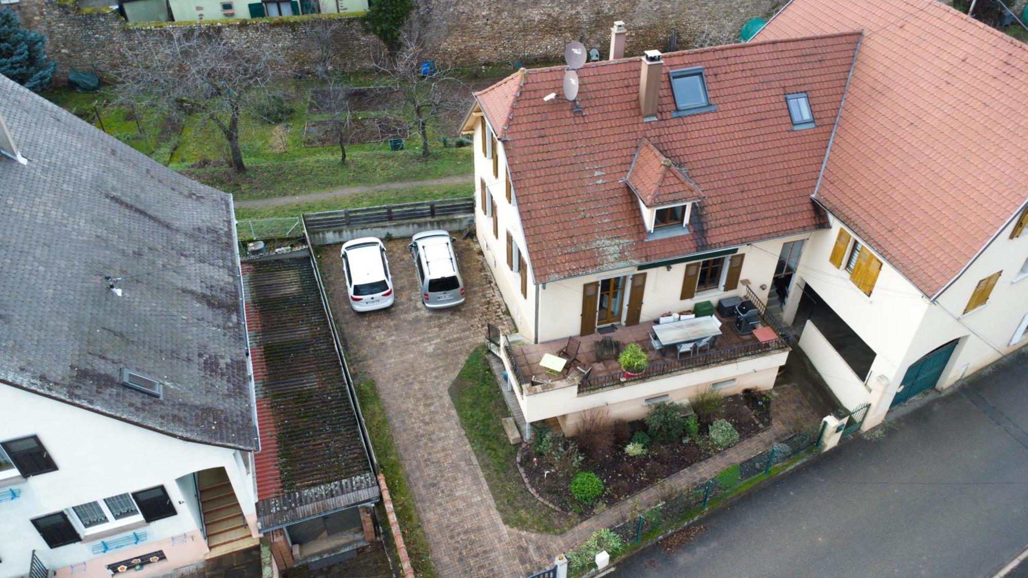 De La Tour Des Fripons. Holiday home