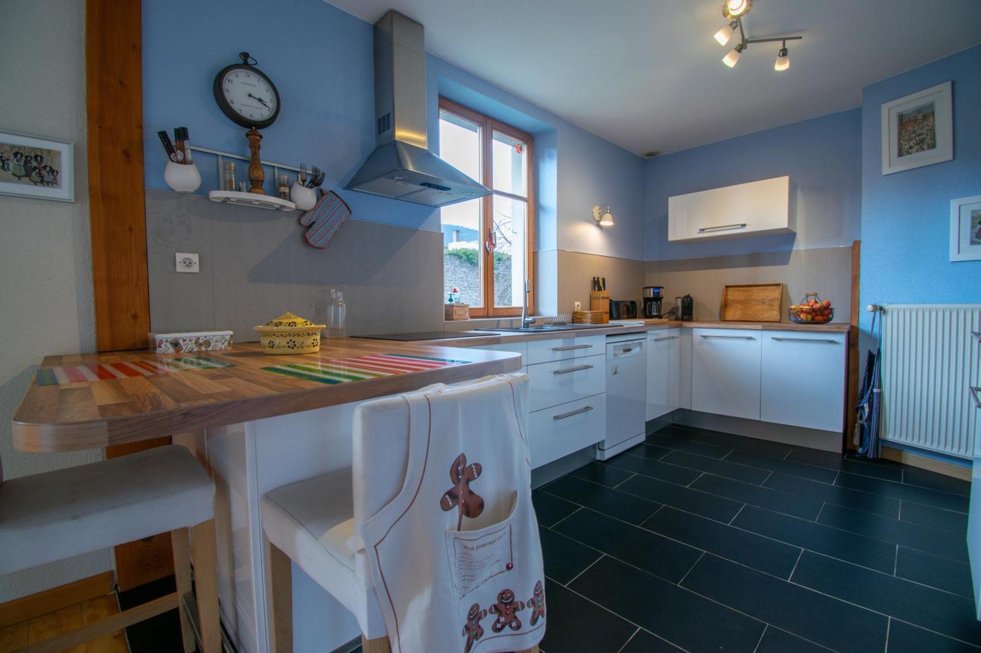 De La Tour Des Fripons. Holiday home *