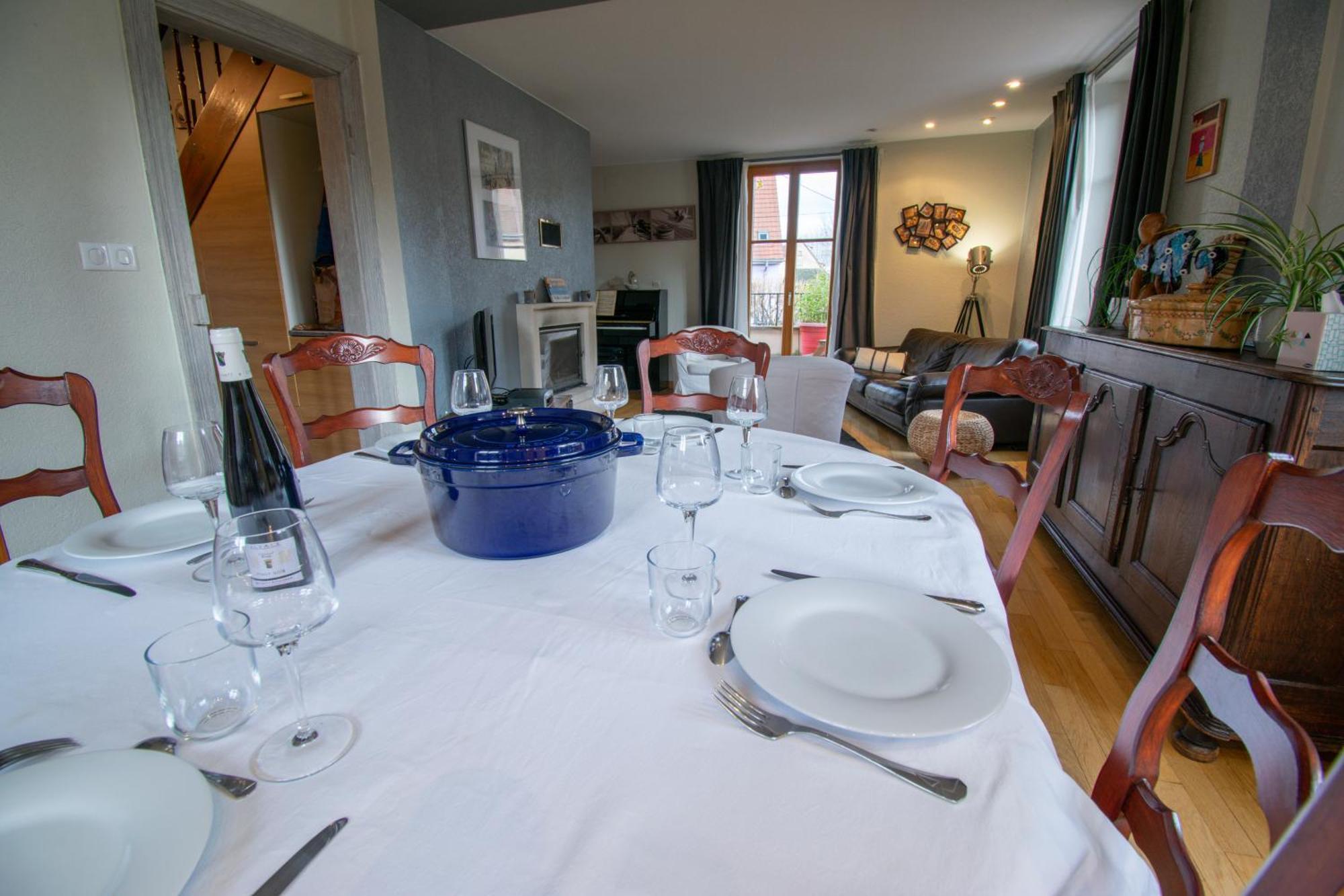 De La Tour Des Fripons. Holiday home